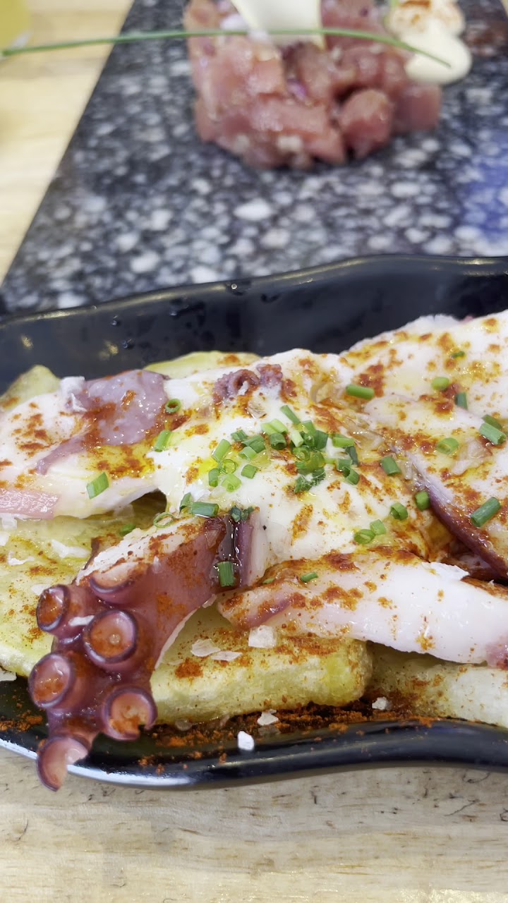 Pulpo con patata y pimentón